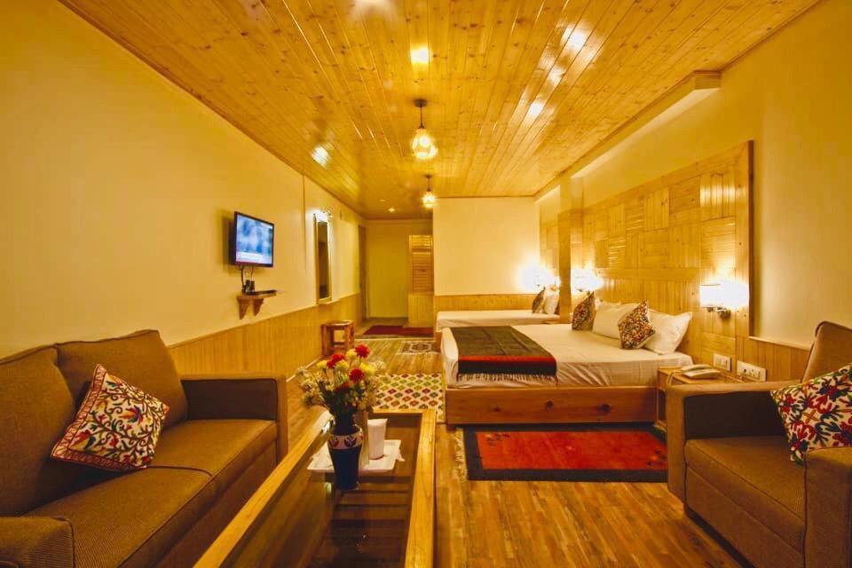 Vyas Vatika Hotel Manāli Exterior foto
